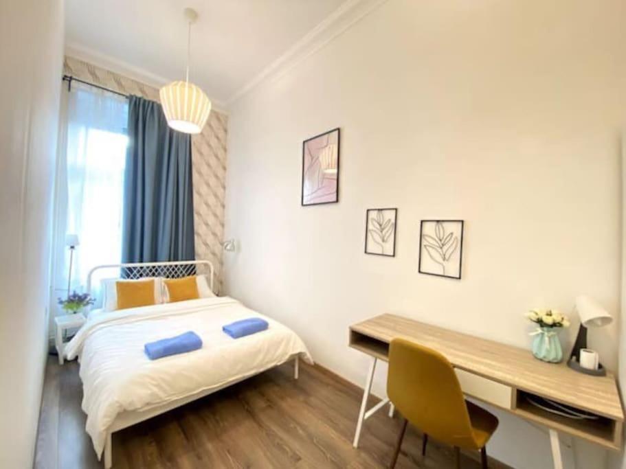 Apartamento 西火车站舒适3间客房 Budapest Exterior foto